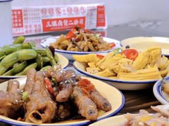 -三镇卤货二公司(汉街店)