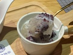 椰奶紫米银耳羹-炖物24章·顺时轻养茶(杭州保利时光里店)