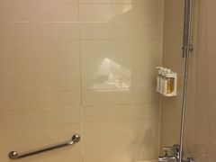 -西安绿地假日酒店