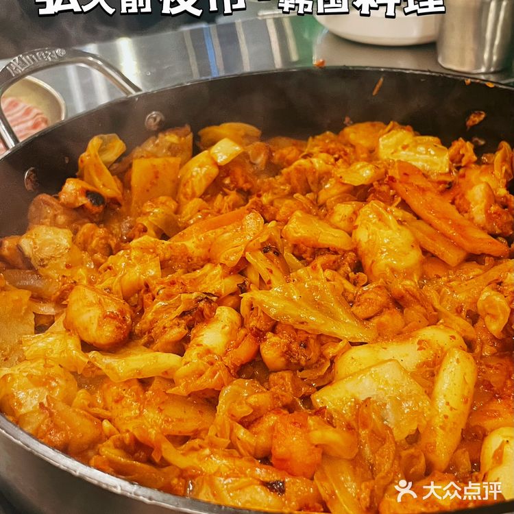 真的有人不爱烤肉和芝士吗？弘大前夜市YYDS