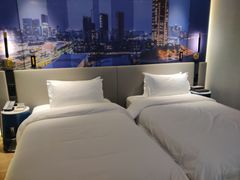 -柏槿酒店(罗湖口岸向西地铁站店)