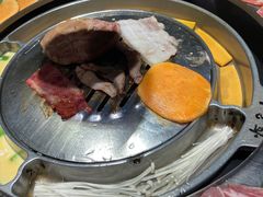 -哈哈碳都·牛肋条无限自助烤肉(台江万达店)