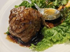 蛋黄狮子头-峨嵋酒家(德内店)
