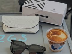 -HUGS coffee(东区店)