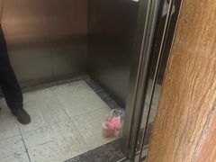 -艺漫酒店(苏州寒山寺狮山路地铁站店)