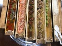 -胡须哥网红竹筒菜