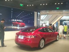 -TESLA 特斯拉(上海太古汇体验店)