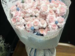 -何兮花店·气球派对鲜花店(马桥银春路万科城店)