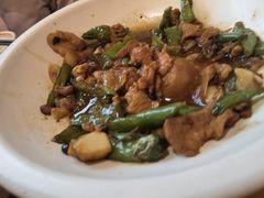 -聚鑫朋酸菜肥肠(文艺路口店)