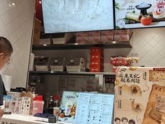 -DQ·蛋糕·冰淇淋(大宁国际商业广场店)