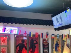 -马路牙子烧烤音乐酒馆(望京店)