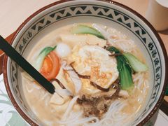 -蒙自源米线大王(东站店)
