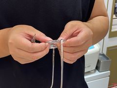 -美式眼镜·授权蔡司.依视路.尼康.豪雅.明月(人民广场店)
