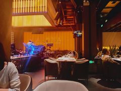 -洛缦音乐餐厅(工业展览馆万象城店)