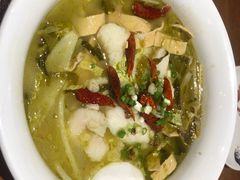-渝是乎酸菜鱼(龙旗购物中心店)