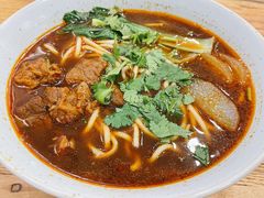 红烧牛腩面-醉牛腩·面小馆