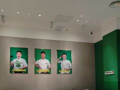 -费大厨辣椒炒肉(龙湖洋湖天街店)