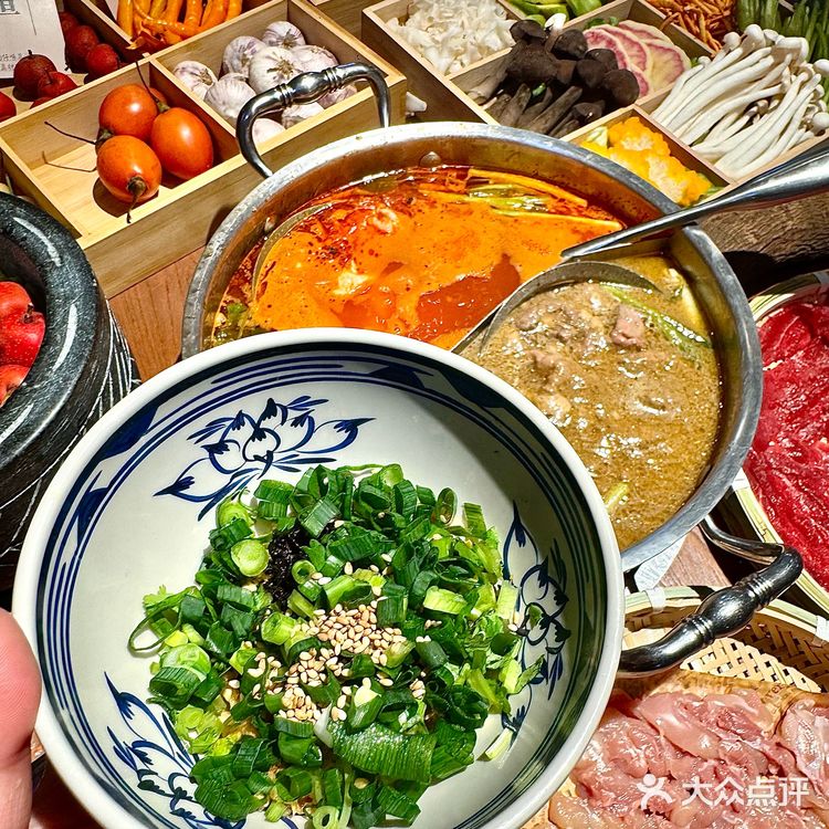 这锅菌汤鸡鲜到我连喝三碗！爱了云南风味！