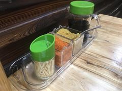 -洪忠涮烤王(嵩山路店)