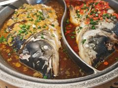 -阿瓦山寨·湘菜现炒·剁椒鱼头王(咸阳总店)