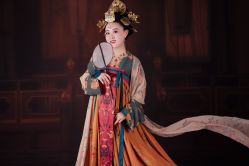 -盘子女人坊生日照·摄影馆(浦东店)