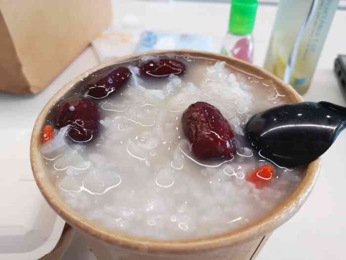 三米粥铺(开发区店)-"这是我一个朋友给我买的外卖,我第一天晚上.