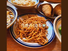 弯脚杆油茶-正南齐北·老街糯米团(洪崖洞店)