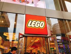 -乐高品牌旗舰店(人民广场店)