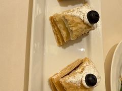 芝士蓝莓拿破仑-利苑酒家(宜安广场店)