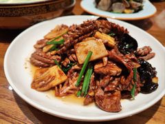 -泉畔人家·老济南经典鲁菜(大明湖店)