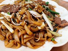 干炒牛河-南记食粥坊·宵夜大排档(莲花总店)