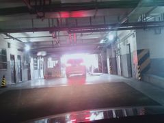 -鼓楼步行街地下停车场