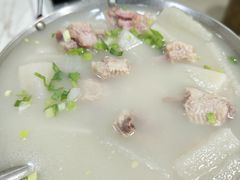 -余杨鸭鸭餐厅