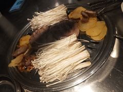 -韩聚屋韩国烤肉餐厅(新北万达店)