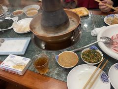 -楼外楼大刀肉传统火锅(西安大路店)