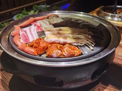 -明洞阿姨·韩式酱蟹烤肉·创意料理(三元桥店)