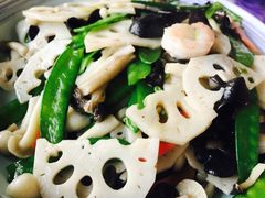 -95号酱骨·一块豆腐(展春园西路店)