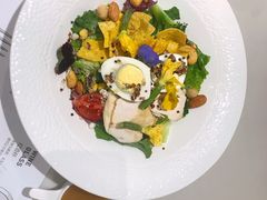 墨西哥玉米片鸡肉混合坚果沙拉-Deer Park鹿园西餐(仁恒置地广场店)