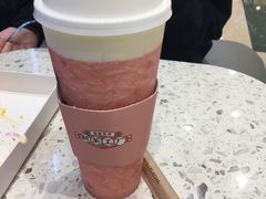 桃子草莓酪酪-LELECHA乐乐茶(月星环球港店)