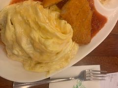 茄汁猪排蛋包饭-玛格萝妮比萨屋(四平店)