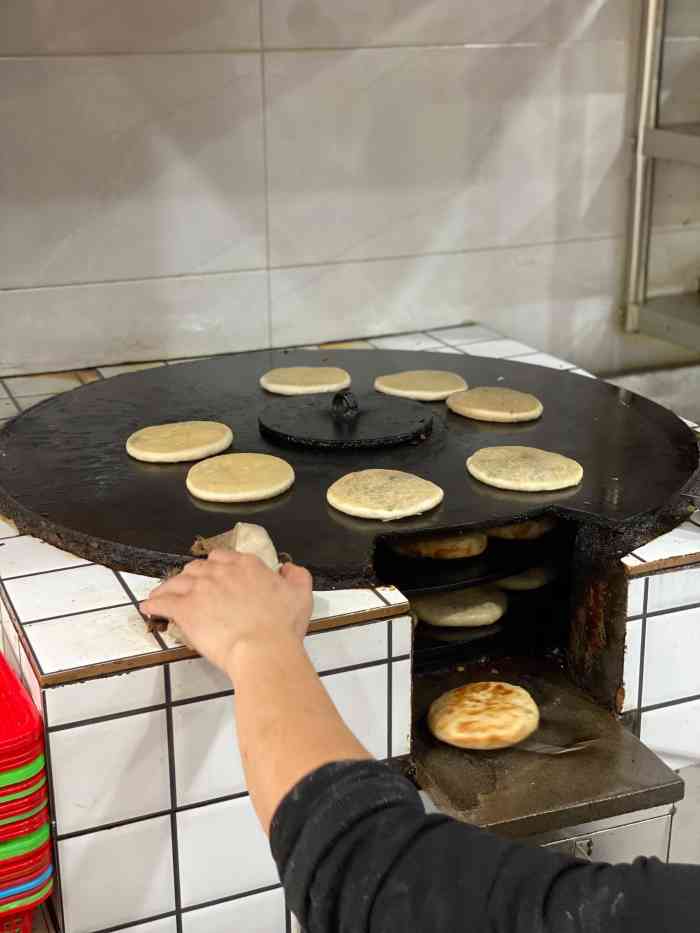 王记肉火烧早餐中国店-"肉火烧这东西,就要在潍坊主城区吃,其他地.