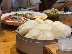 -头上红煨盐鸡·非遗院子餐厅