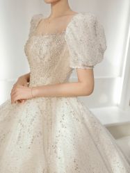 -不晚国际婚纱礼服