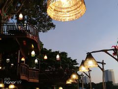 -卷心菜和避孕套餐厅(Pattaya)