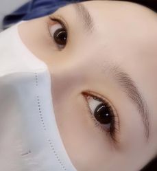 -容容美睫护肤中心