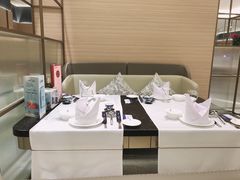 -红鼎豆捞·非遗鲍皇汤火锅(宝丰路店)