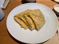-荣家黄鱼面(南京西路店)