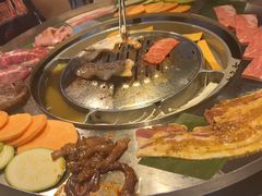 -哈哈碳都·牛肋条无限自助烤肉(台江万达店)
