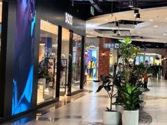 -燕莎奥特莱斯购物中心