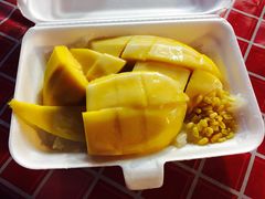 -芒果糯米饭摊子